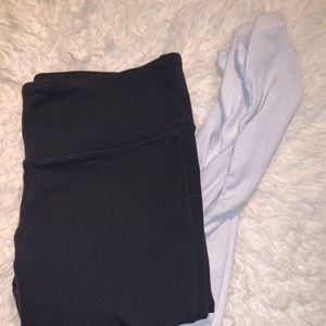 alo high waisted goddess leggings - size M